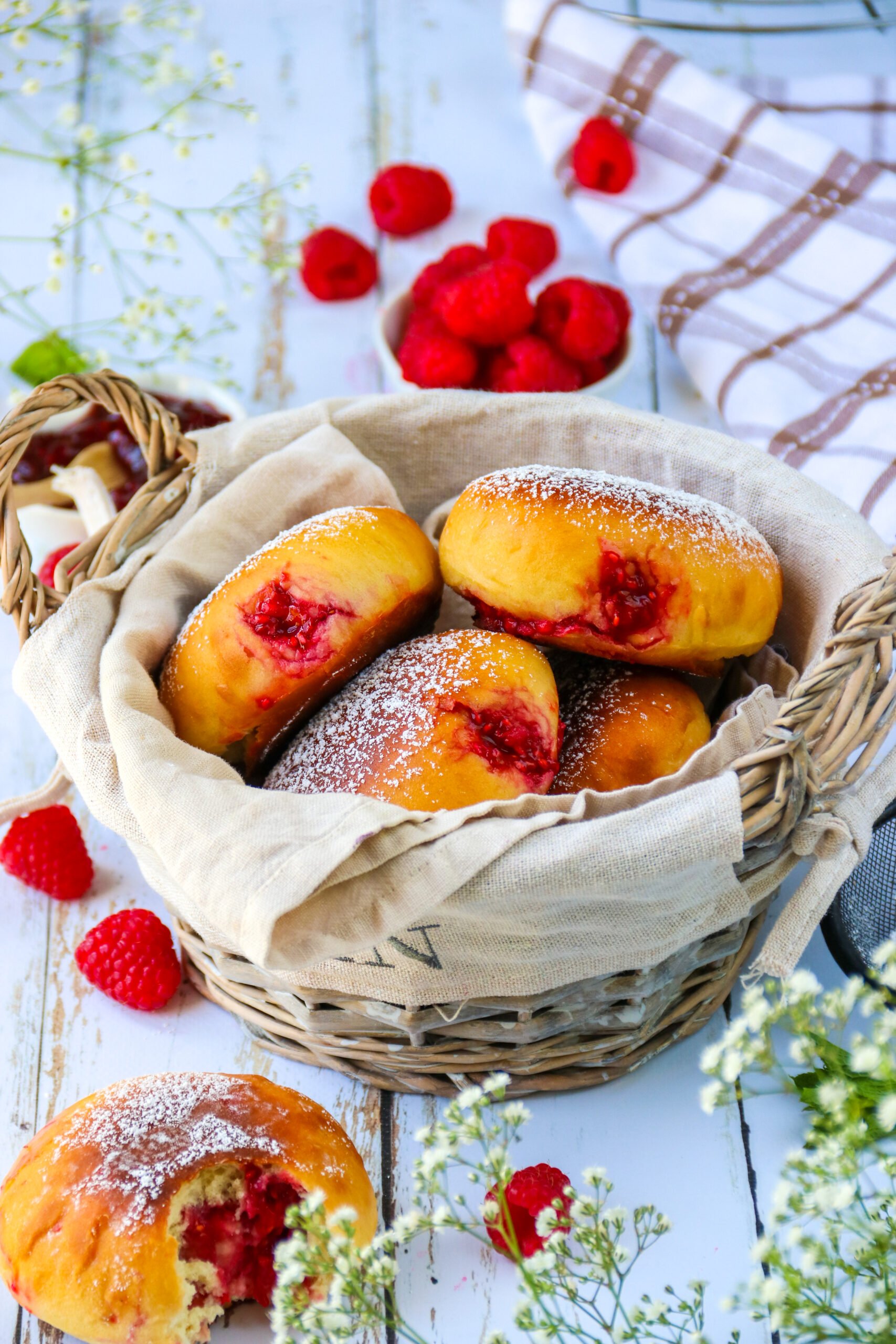 Scones alle Fragole (Soffici, Fragranti e Veloci)